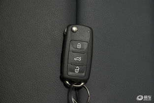 朗行2015款1.4T手動(dòng)舒適版鑰匙與汽車細(xì)節(jié)賞析